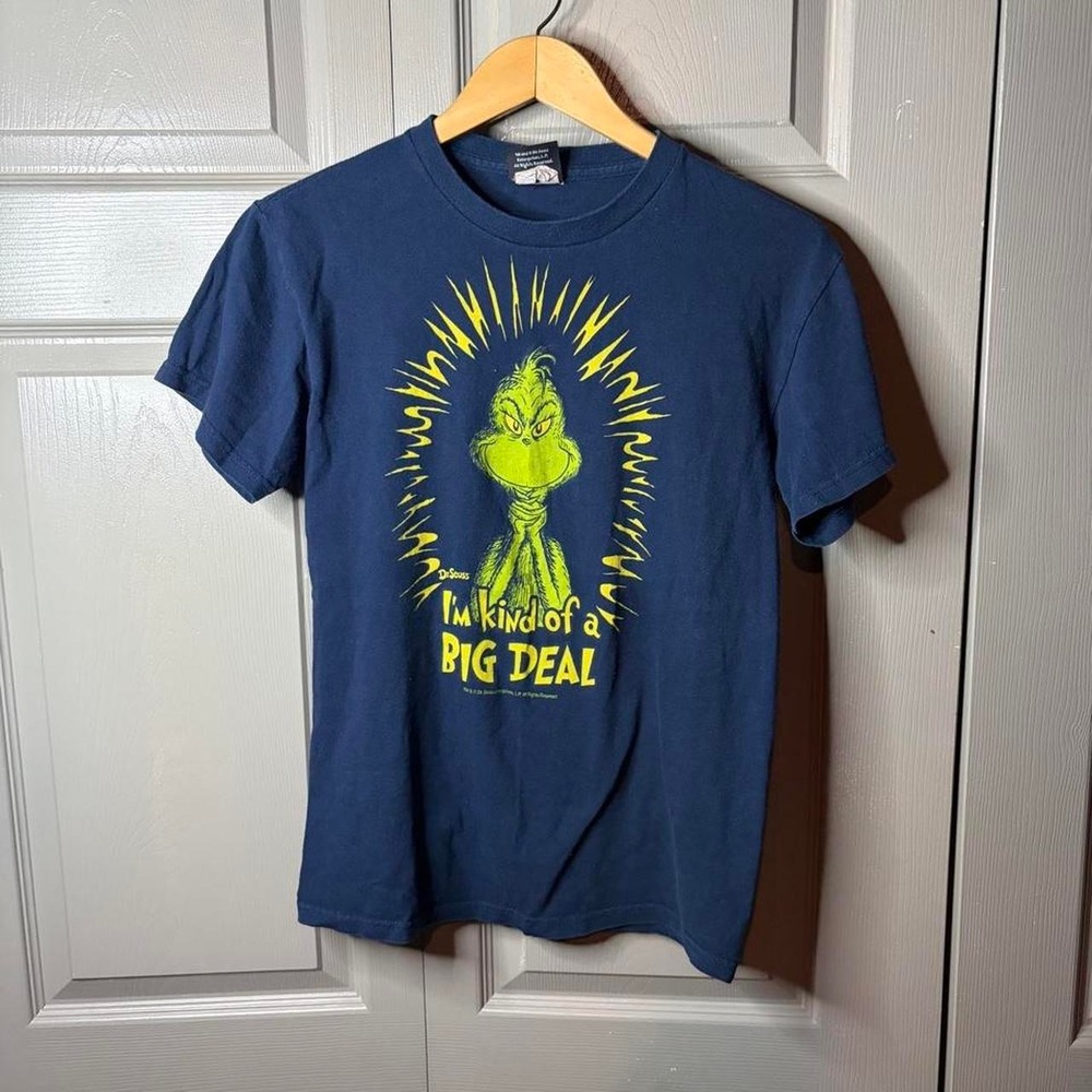 Dr‎ Seuss shirt Size S y2k grinch